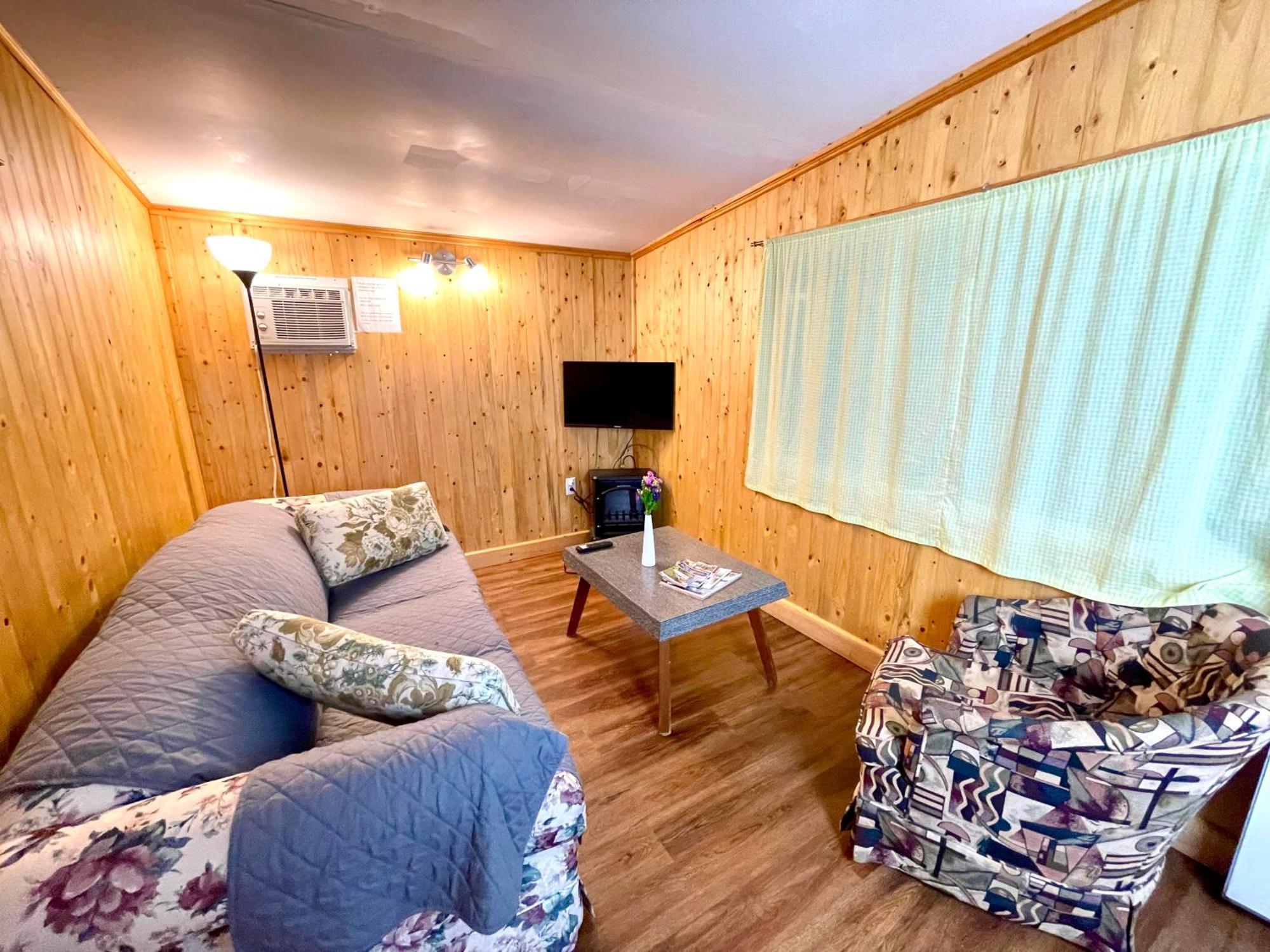 Ambleside Cottage Resort Bobcaygeon Bagian luar foto