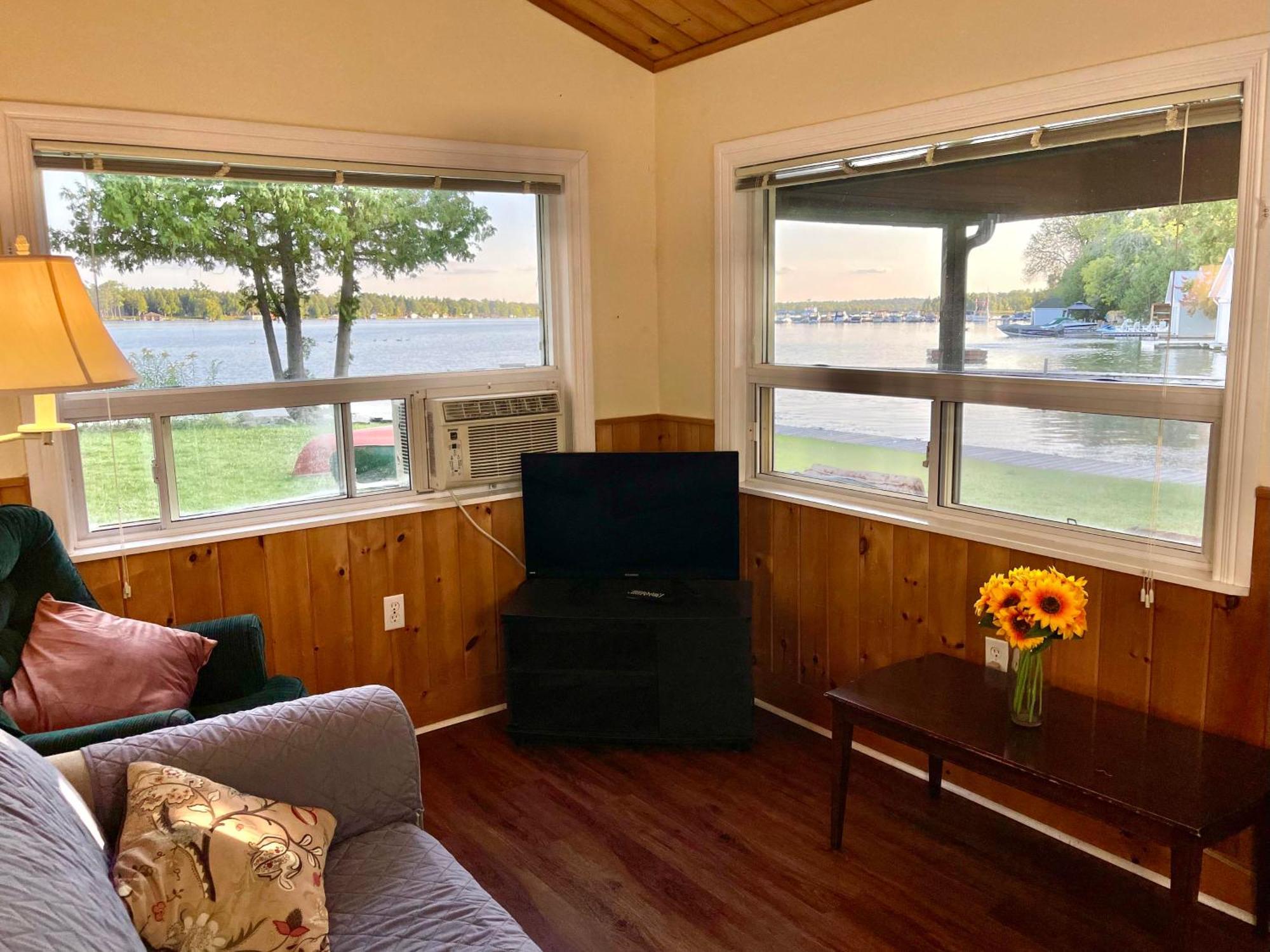 Ambleside Cottage Resort Bobcaygeon Bagian luar foto