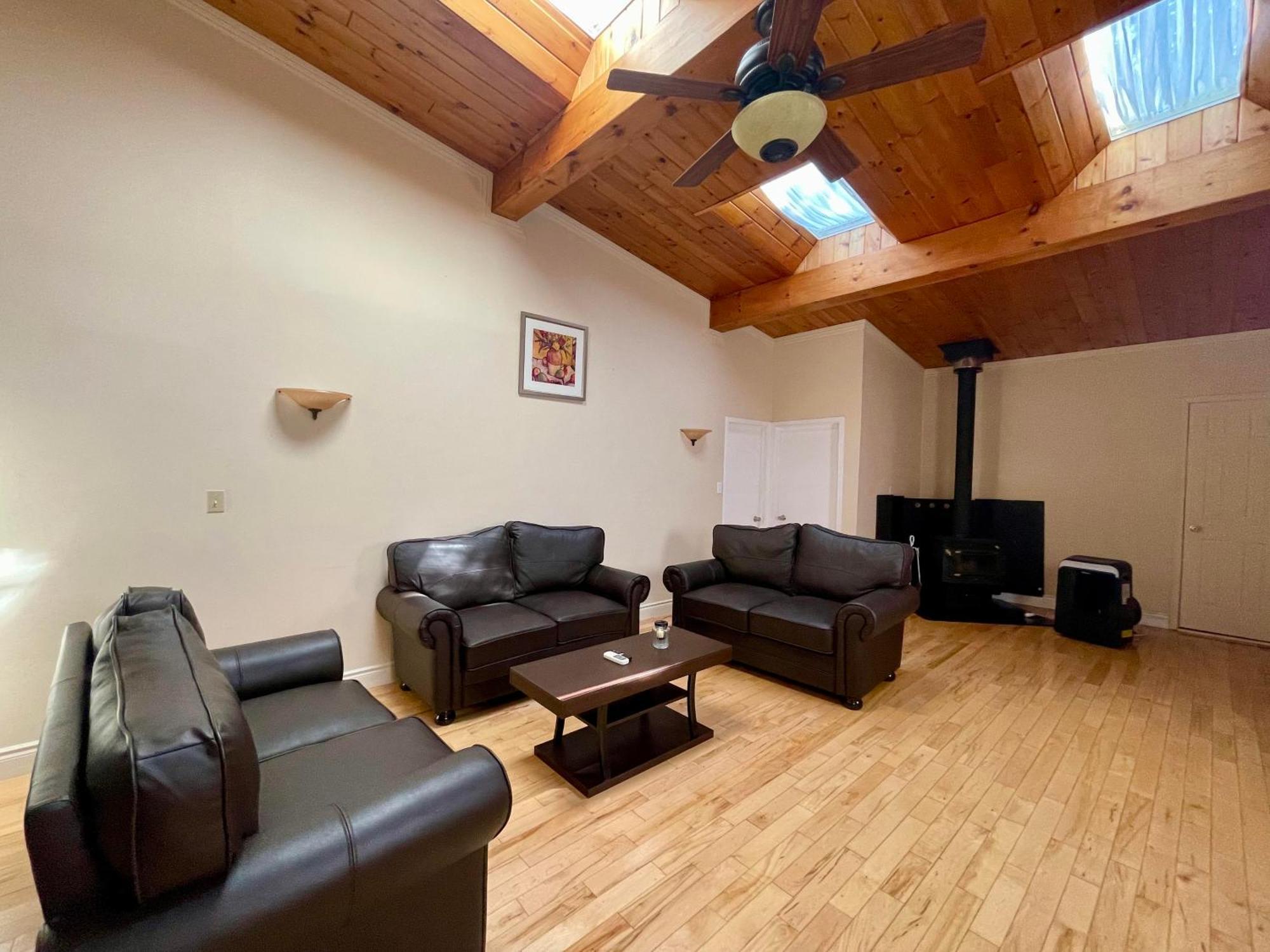Ambleside Cottage Resort Bobcaygeon Bagian luar foto