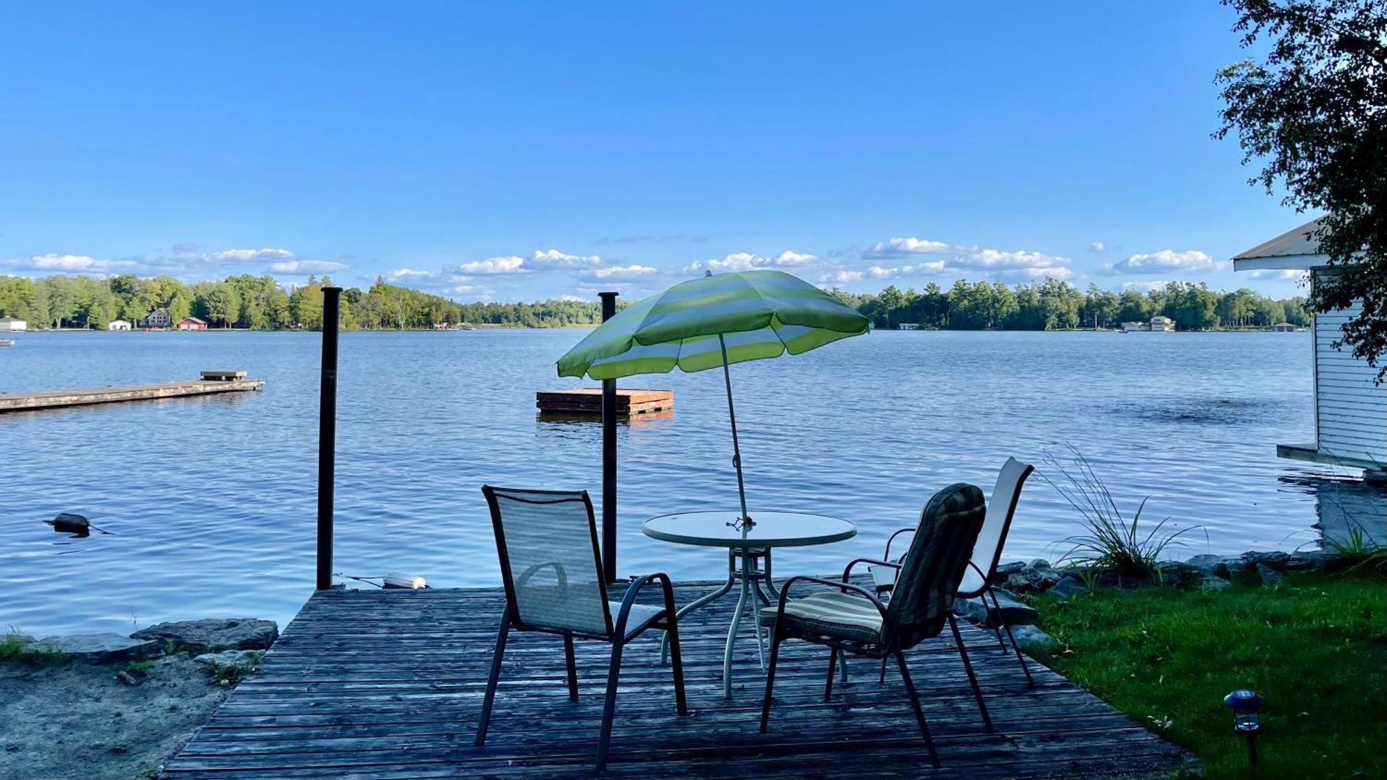 Ambleside Cottage Resort Bobcaygeon Bagian luar foto